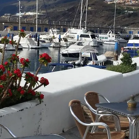 Yate En Tenerife Botel *